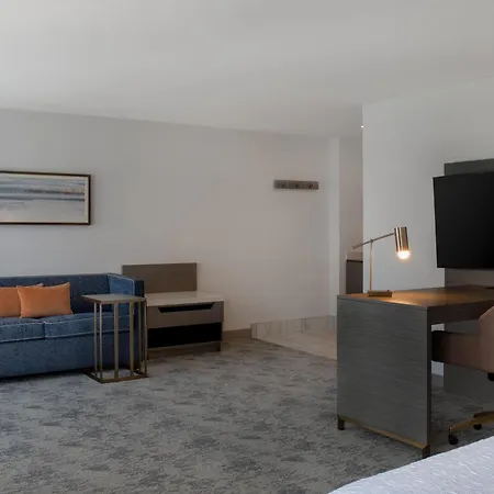 Hampton Inn By Hilton Winnipeg Downtown-2